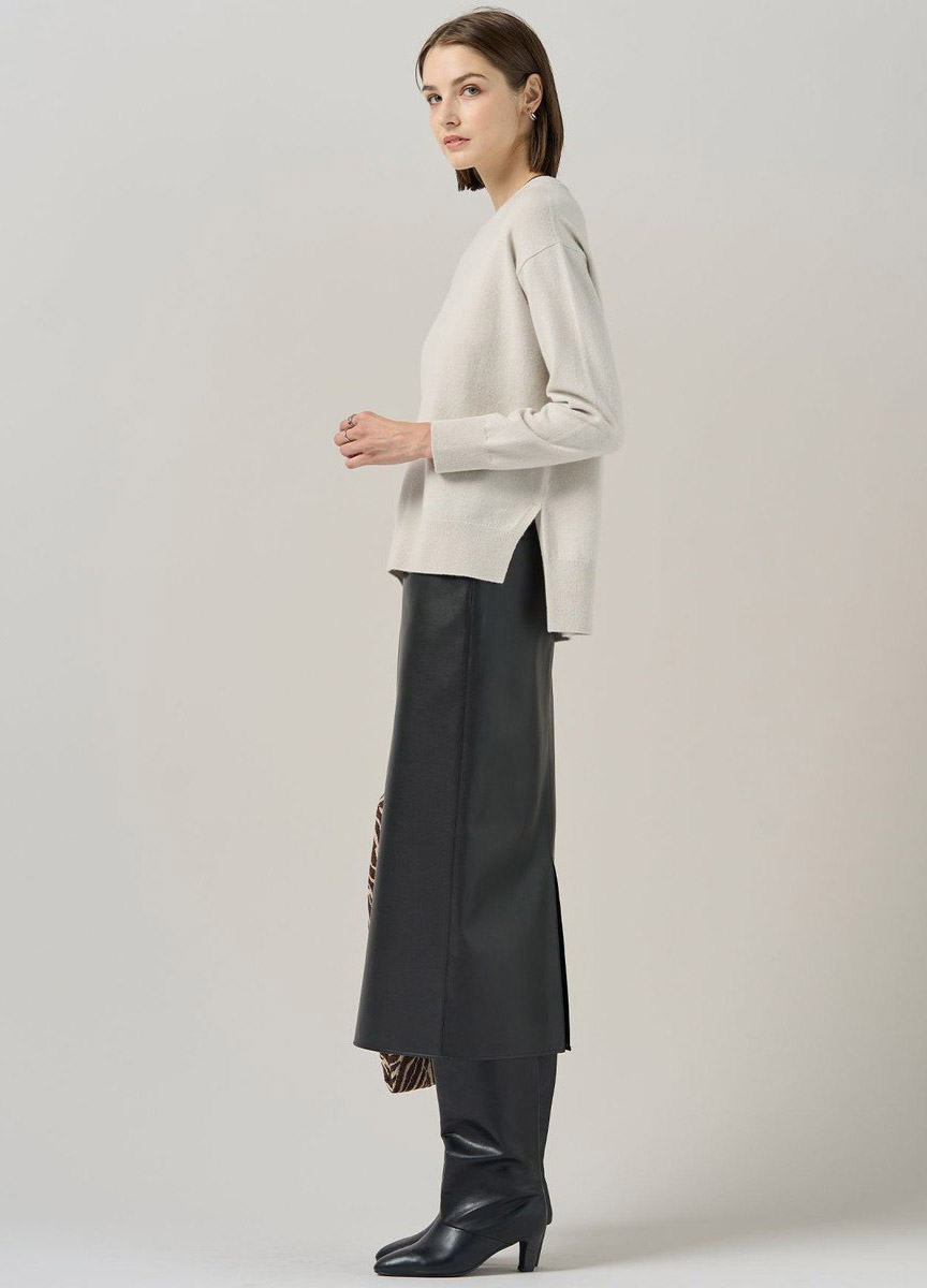 輕柔喀什米爾混紡圓領上衣